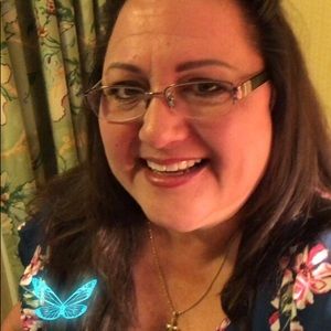 Meet your Posher, Deborah